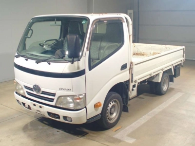 TOYOTA DYNA TRUCK