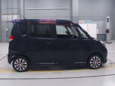 MITSUBISHI DELICA D:2