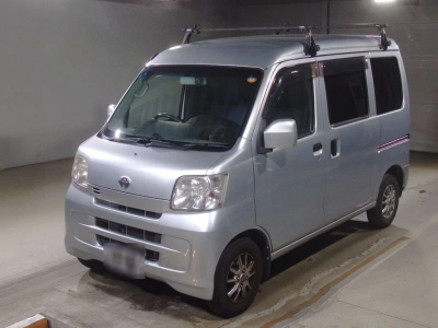 TOYOTA PIXIS VAN