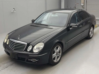 MERCEDES BENZ E CLASS