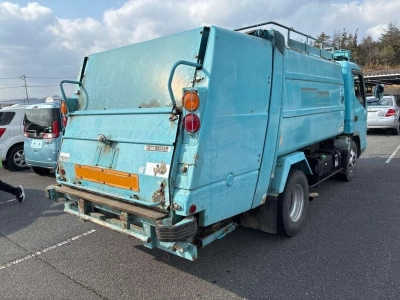 MITSUBISHI CANTER
