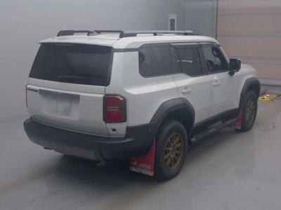 TOYOTA LAND CRUISER 250