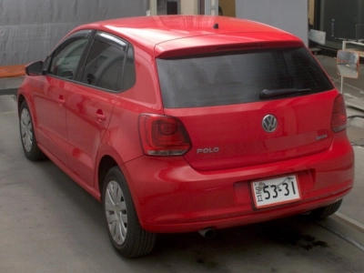 VOLKSWAGEN POLO