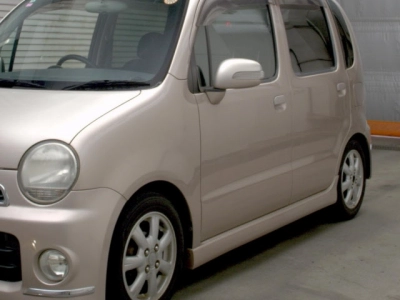 DAIHATSU MOVE LATTE