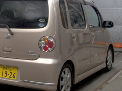 DAIHATSU MOVE LATTE