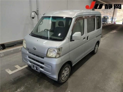 TOYOTA PIXIS VAN