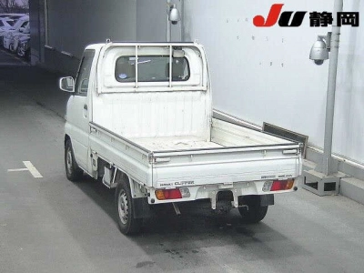 NISSAN CLIPPER TRUCK