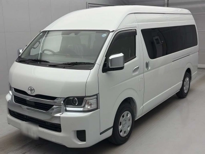 TOYOTA HIACE WAGON