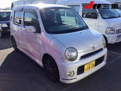 DAIHATSU MOVE LATTE