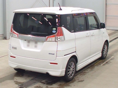 MITSUBISHI DELICA D:2