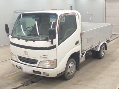 TOYOTA DYNA TRUCK