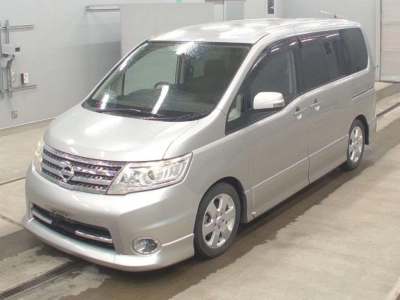 NISSAN SERENA