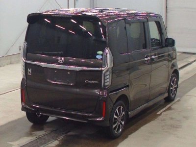 HONDA N BOX CUSTOM