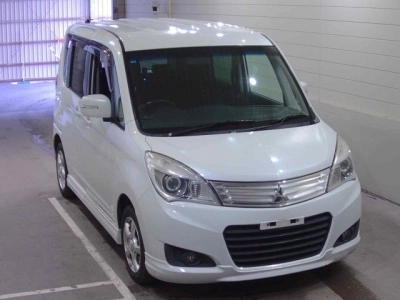 MITSUBISHI DELICA D:2