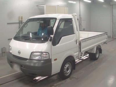 NISSAN VANETTE TRUCK