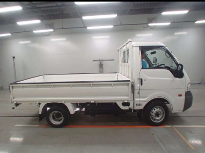 NISSAN VANETTE TRUCK