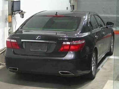 LEXUS LS
