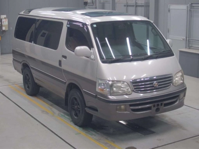 TOYOTA HIACE WAGON