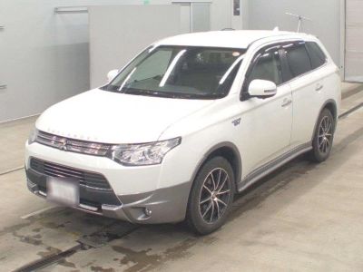 MITSUBISHI OUTLANDER PHEV