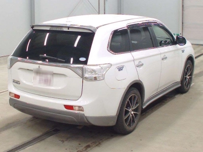MITSUBISHI OUTLANDER PHEV