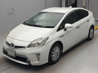 TOYOTA PRIUS PHV
