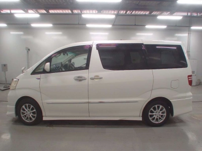 TOYOTA ALPHARD V