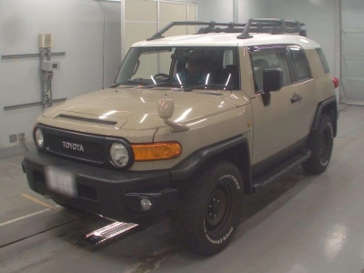 TOYOTA FJ CRUISER