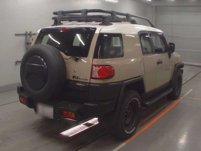 TOYOTA FJ CRUISER