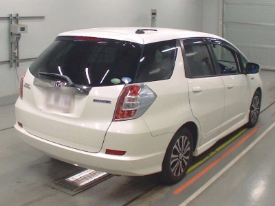 HONDA FIT SHUTTLE HYBRID