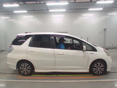 HONDA FIT SHUTTLE HYBRID