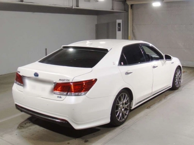 TOYOTA CROWN MAJESTA