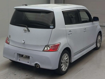 TOYOTA BB