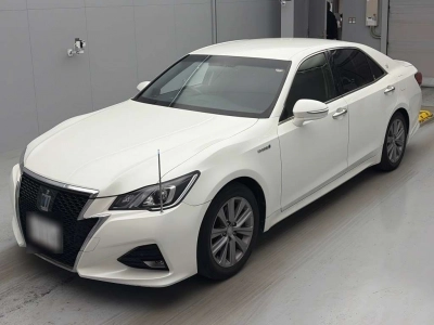 TOYOTA CROWN HYBRID