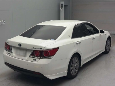 TOYOTA CROWN HYBRID