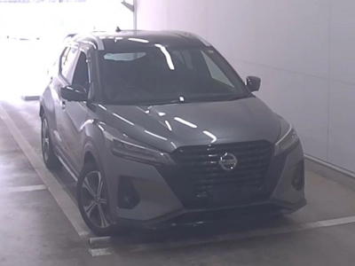 NISSAN KICKS
