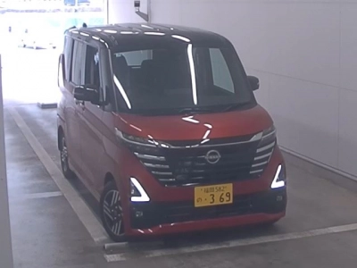 NISSAN ROOX