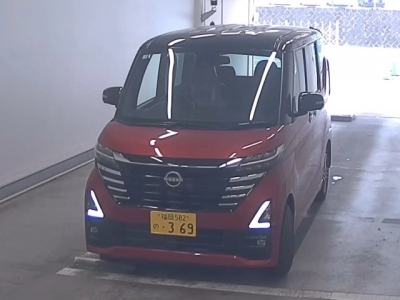 NISSAN ROOX