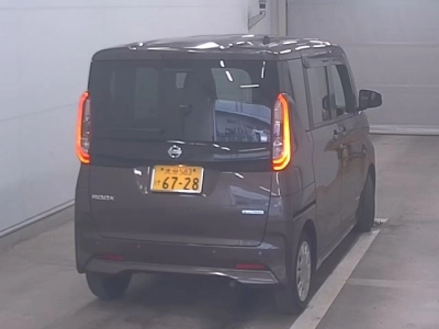 NISSAN ROOX