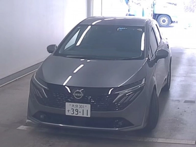 NISSAN AURA