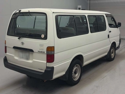 TOYOTA HIACE WAGON