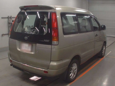 TOYOTA LITE ACE NOAH