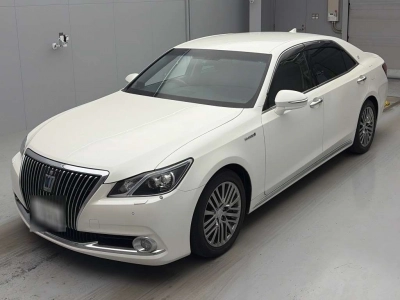 TOYOTA CROWN MAJESTA