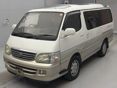 TOYOTA HIACE WAGON