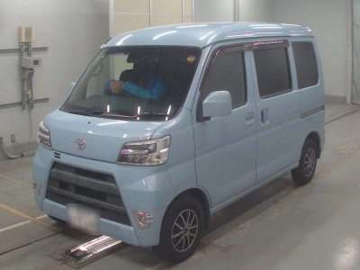 TOYOTA PIXIS VAN