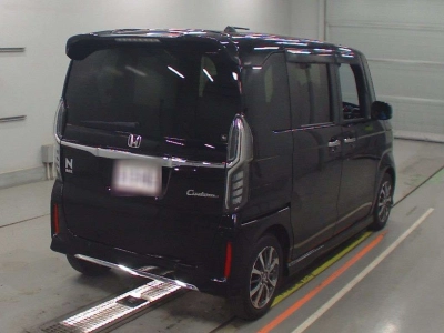 HONDA N BOX CUSTOM
