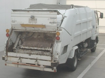 MITSUBISHI FUSO FIGHTER