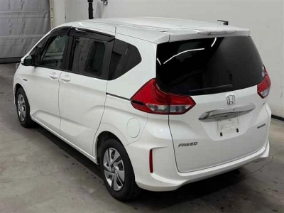 HONDA FREED HYBRID