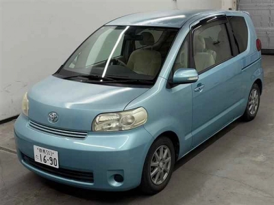TOYOTA PORTE