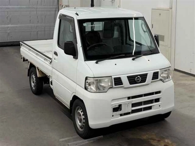 NISSAN CLIPPER TRUCK