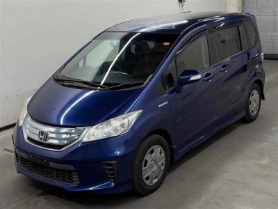 HONDA FREED HYBRID